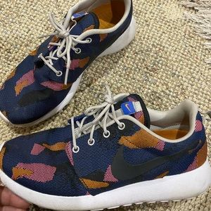Nike Roshes
